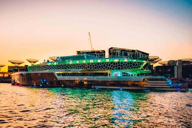 5 Star Mega Yacht Dinner Cruise Dubai Marina