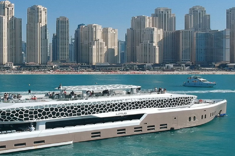 Mega Yacht Weekend Brunch Cruise Dubai Marina